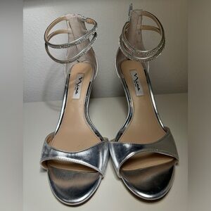Nina Silver Heels 8.5